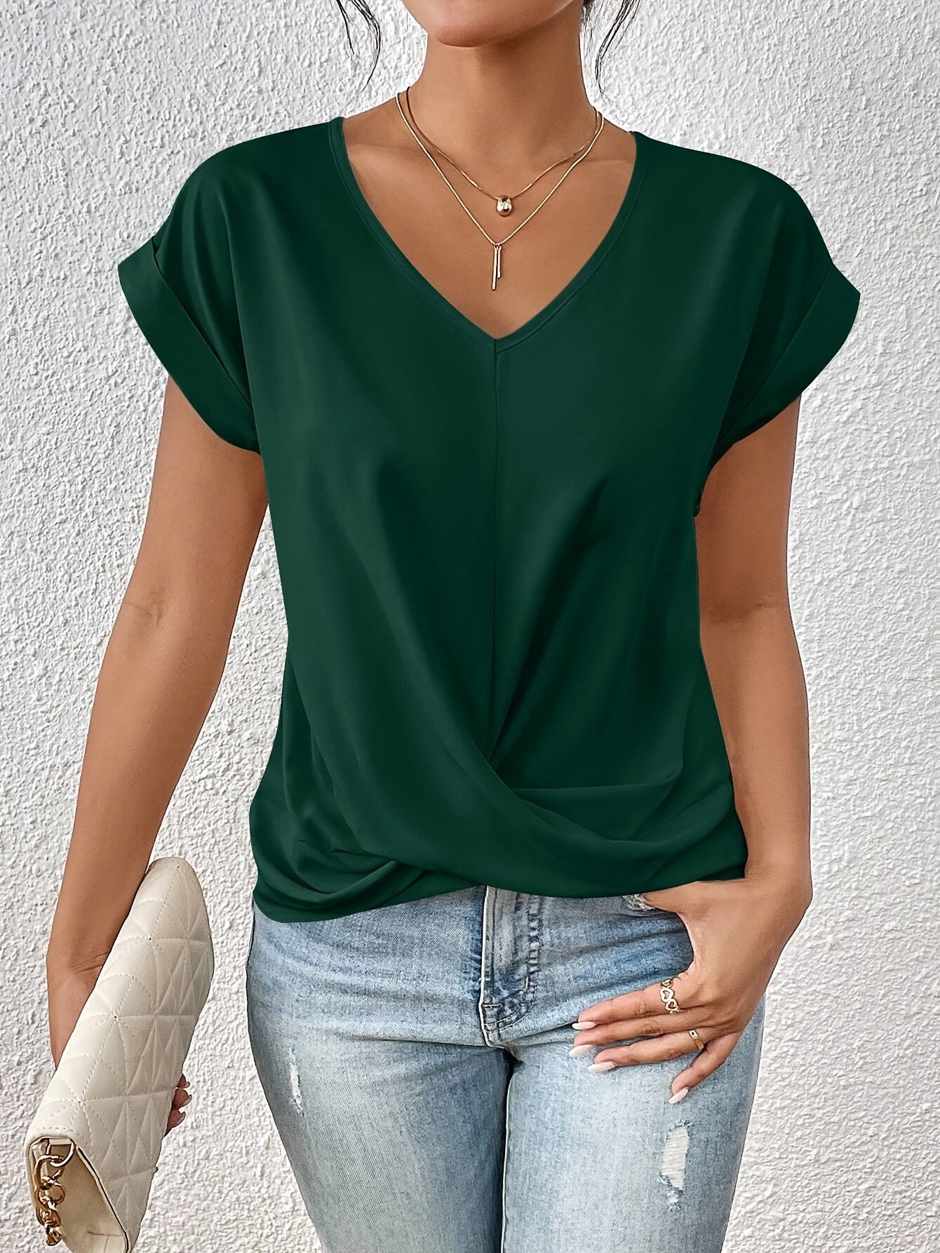 CLEO | CAMISETA INFORMAL CON CUELLO CORAZÓN