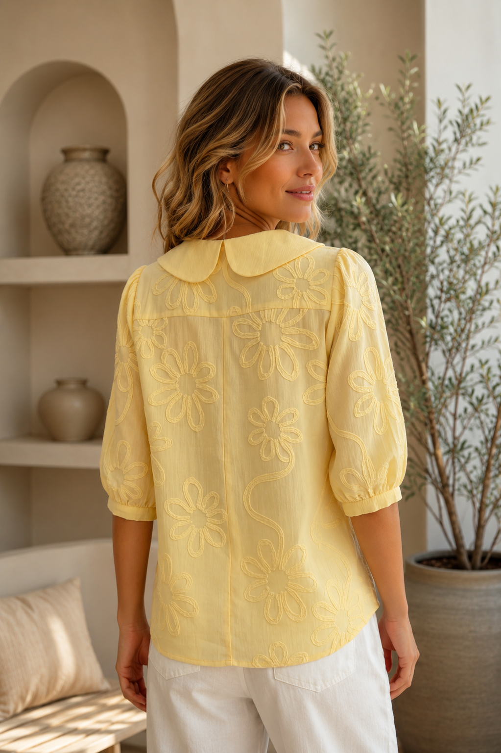 DEMI | BLUSA CON MOTIVOS FLORALES
